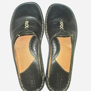 Born Black Leather Mules with Cream Stitching Detail (Size 9)